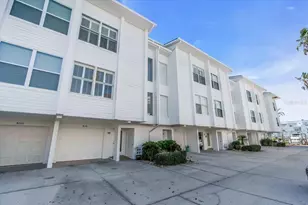 8230 Harborside Cir, Englewood, FL 34224 - Photo 2