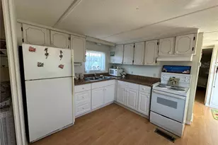 269 Outer Dr, Venice, FL 34285 - Photo 6