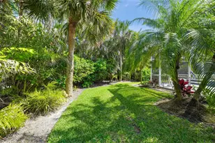 746 Eagle Point Dr, Venice, FL 34285 - Photo 64