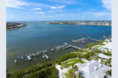 746 Eagle Point Drive, Venice, FL 34285 - Photo 32