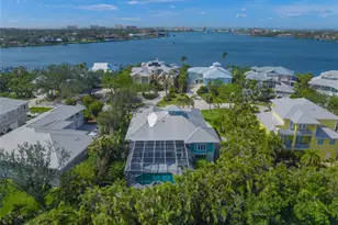 746 Eagle Point Dr, Venice, FL 34285 - Photo 60