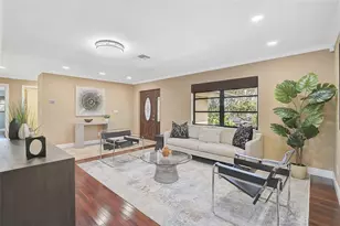 641 Bayshore Rd, Nokomis, FL 34275 - Photo 4