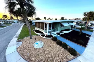 5740 Hyacinth Rd, Venice, FL 34293 - Photo 2