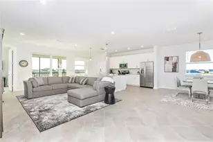 17560 Boracay Ct, Venice, FL 34293 - Photo 8