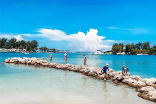 471 Bayshore Rd, Nokomis, FL 34275 - Photo 92