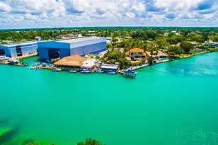 471 Bayshore Rd, Nokomis, FL 34275 - Photo 80