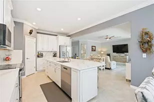 24036 Spartina Dr, Venice, FL 34293 - Photo 10