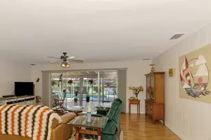 6146 Rockefeller Ave, Sarasota, FL 34231 - Photo 8