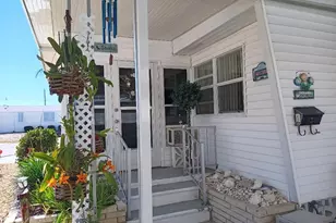 822 Bogie St, Venice, FL 34285 - Photo 2