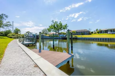 51 Oakwood Drive N #51, Englewood, FL 34223 - Photo 2