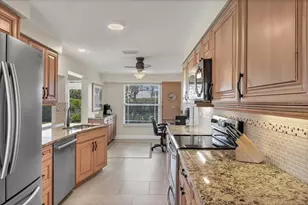 51 Oakwood Dr N, Englewood, FL 34223 - Photo 12