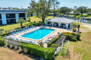 51 Oakwood Dr N, Englewood, FL 34223 - Photo 34