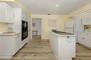 503 Clubside Cir, Venice, FL 34293 - Photo 14