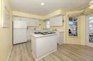 503 Clubside Cir, Venice, FL 34293 - Photo 12