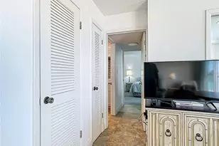 1255 Tarpon Center Dr, Venice, FL 34285 - Photo 16