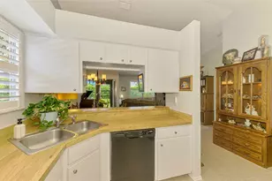 3008 Sail Pointe Cir, Venice, FL 34293 - Photo 16