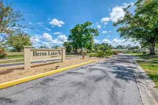 3008 Sail Pointe Cir, Venice, FL 34293 - Photo 2