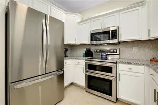 20176 Tesoro Dr, Venice, FL 34293 - Photo 24