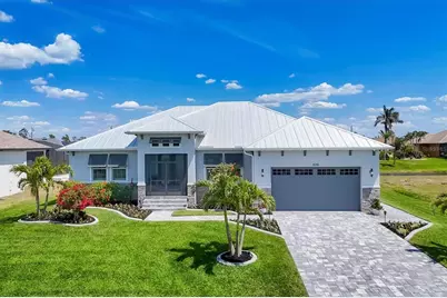 226 W Pine Valley Lane, Rotonda West, FL 33947 - Photo 1