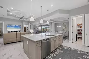 226 W Pine Valley Ln, Rotonda West, FL 33947 - Photo 18