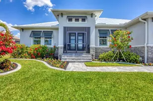 226 W Pine Valley Ln, Rotonda West, FL 33947 - Photo 8