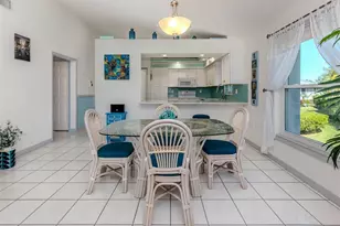 1041 Capri Isles Blvd, Venice, FL 34292 - Photo 10