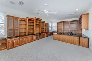 101 Portofino Dr, North Venice, FL 34275 - Photo 30