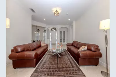 101 Portofino Drive, North Venice, FL 34275 - Photo 6