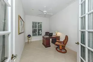 101 Portofino Dr, North Venice, FL 34275 - Photo 20