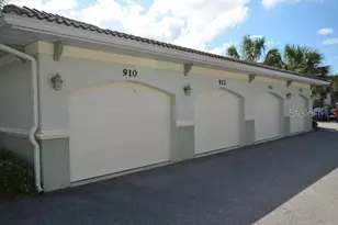 900 Gardens Edge Dr, Venice, FL 34285 - Photo 14