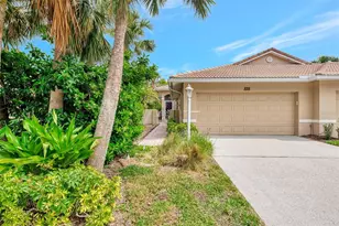 335 Auburn Woods Cir, Venice, FL 34292 - Photo 2