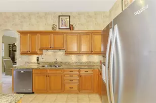 335 Auburn Woods Cir, Venice, FL 34292 - Photo 28