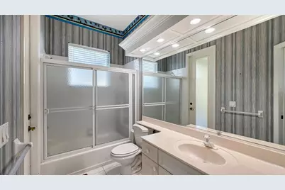 525 Cheval Drive, Venice, FL 34292 - Photo 32