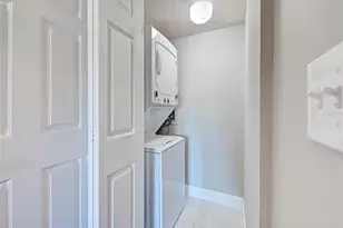 429 Cerromar Ln, Venice, FL 34293 - Photo 20