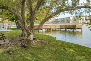 3845 Lake Bayshore Dr, Bradenton, FL 34205 - Photo 2