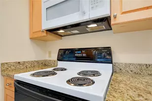 595 Circlewood Dr, Venice, FL 34293 - Photo 14