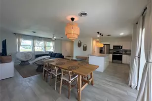 65 Oakland Hills Pl, Rotonda West, FL 33947 - Photo 2