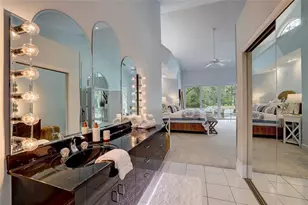 181 S Auburn Rd, Venice, FL 34292 - Photo 32