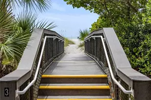 360 Base Ave E, Venice, FL 34285 - Photo 32