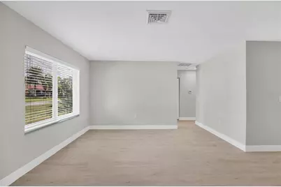 140 Hermes Road, Venice, FL 34293 - Photo 12