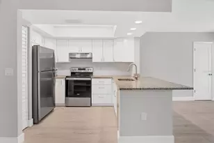 140 Hermes Rd, Venice, FL 34293 - Photo 18