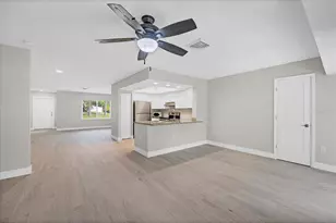 140 Hermes Rd, Venice, FL 34293 - Photo 22