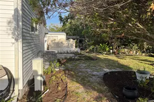 411 Cervina Dr N, Venice, FL 34285 - Photo 6