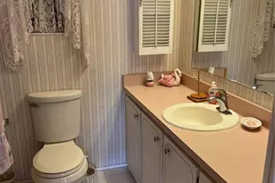 411 Cervina Dr N, Venice, FL 34285 - Photo 40