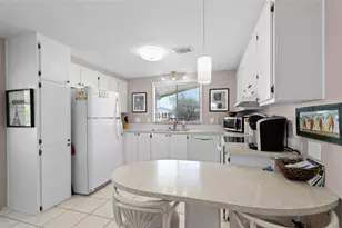 925 Iglesia Dr, North Port, FL 34287 - Photo 8