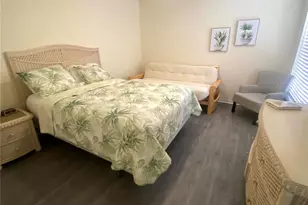 801 Gondola Park Dr, Venice, FL 34292 - Photo 12
