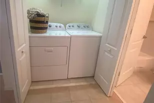 801 Gondola Park Dr, Venice, FL 34292 - Photo 14