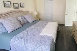 801 Gondola Park Dr, Venice, FL 34292 - Photo 10