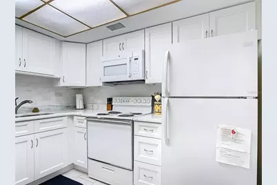 200 Park Boulevard N #103, Venice, FL 34285 - Photo 8