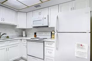 200 Park Blvd N, Venice, FL 34285 - Photo 8